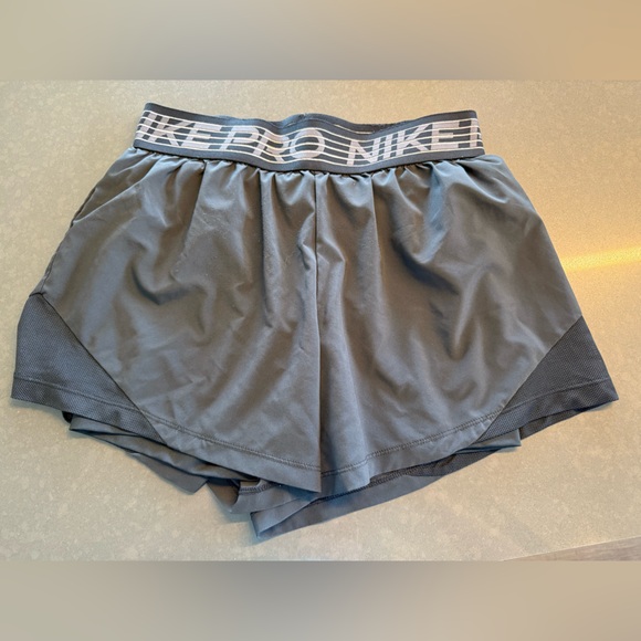 Nike Pro Dri-FIT Black Training Shorts with Compression Liner - Picture 1 of 4